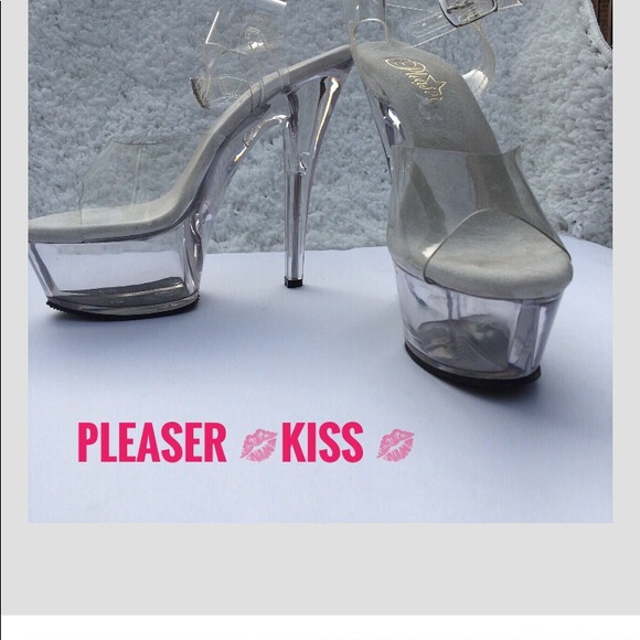 pleaser kiss 208